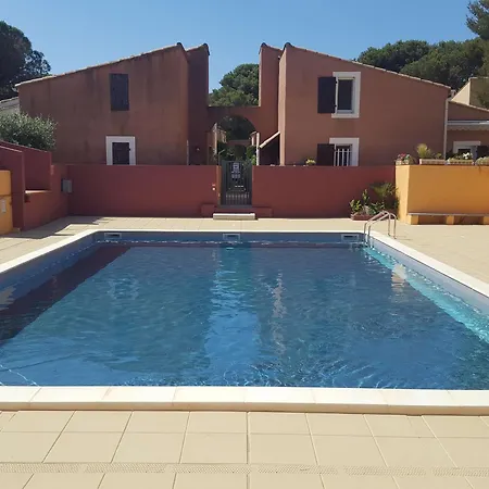 Villa Mitoyenne 6 Pers, Climatisee, Parking - Fr-1-607-151 Agde